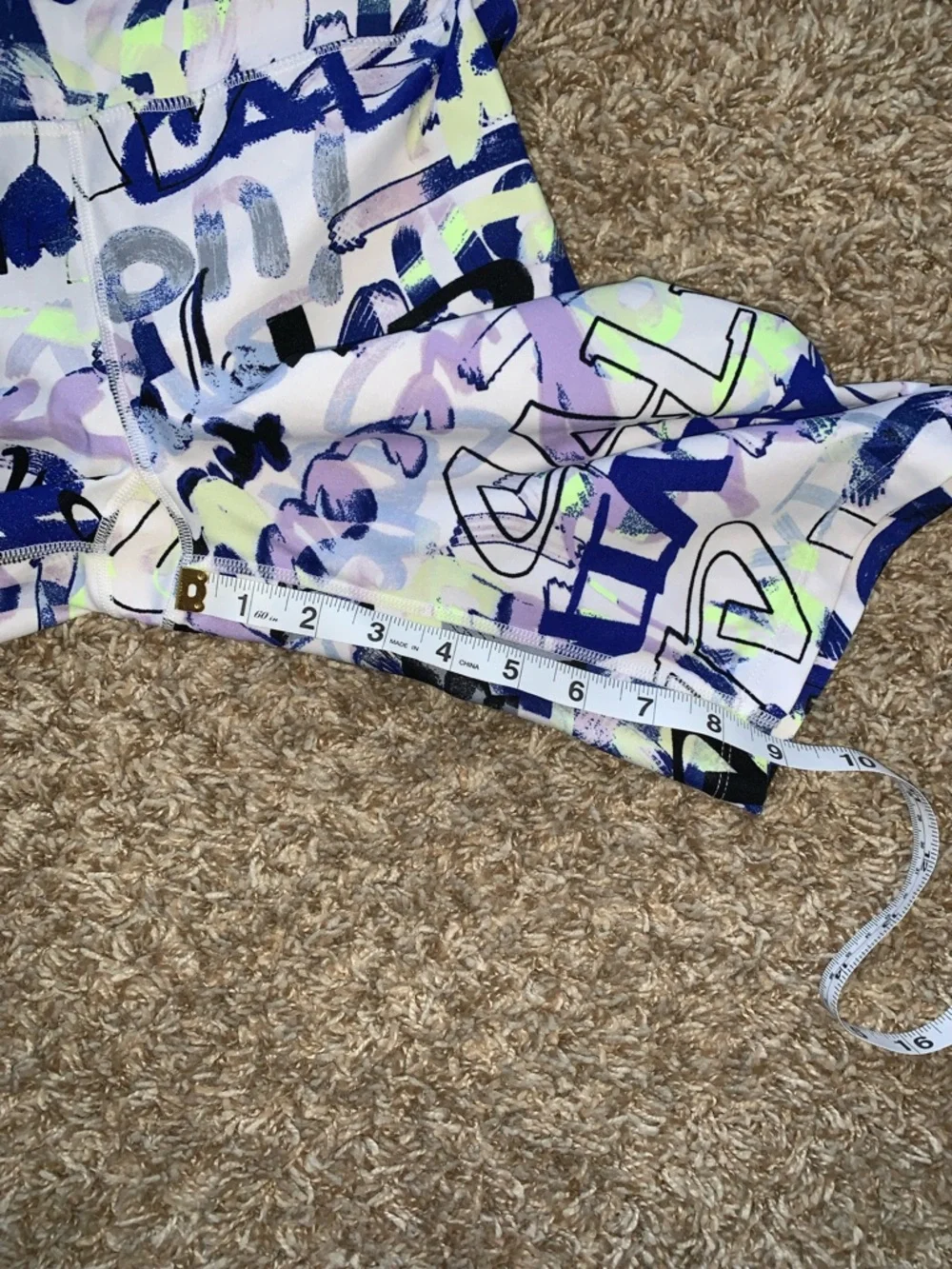 Calvin Klein Women’s Graffiti Fashion Printed Long Athletic Biker Shorts Small - Picture 4 of 8